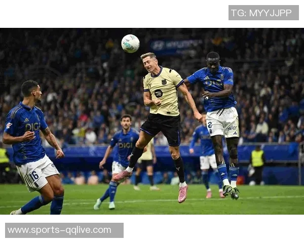 西媒报道孔德今日训练归队拉菲尼亚莱万奥尔莫等人缺席